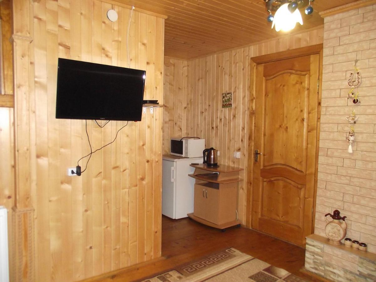 Guesthouse U Dida Viktora Yaremche Eksteriør billede