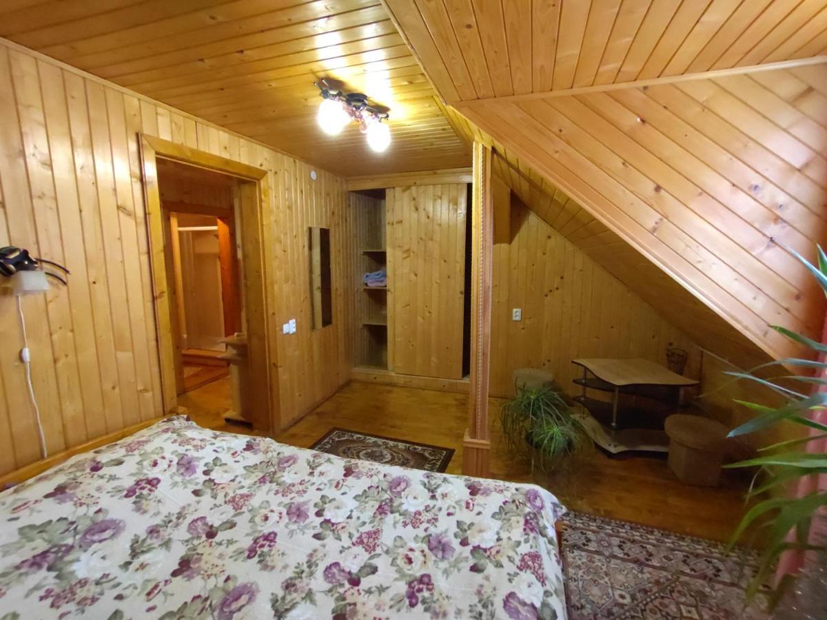 Guesthouse U Dida Viktora Yaremche Eksteriør billede